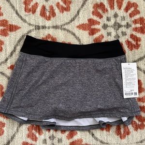 Brand new with tags REGULAR pace rival skirt in MBHL/BLK SIZE 6